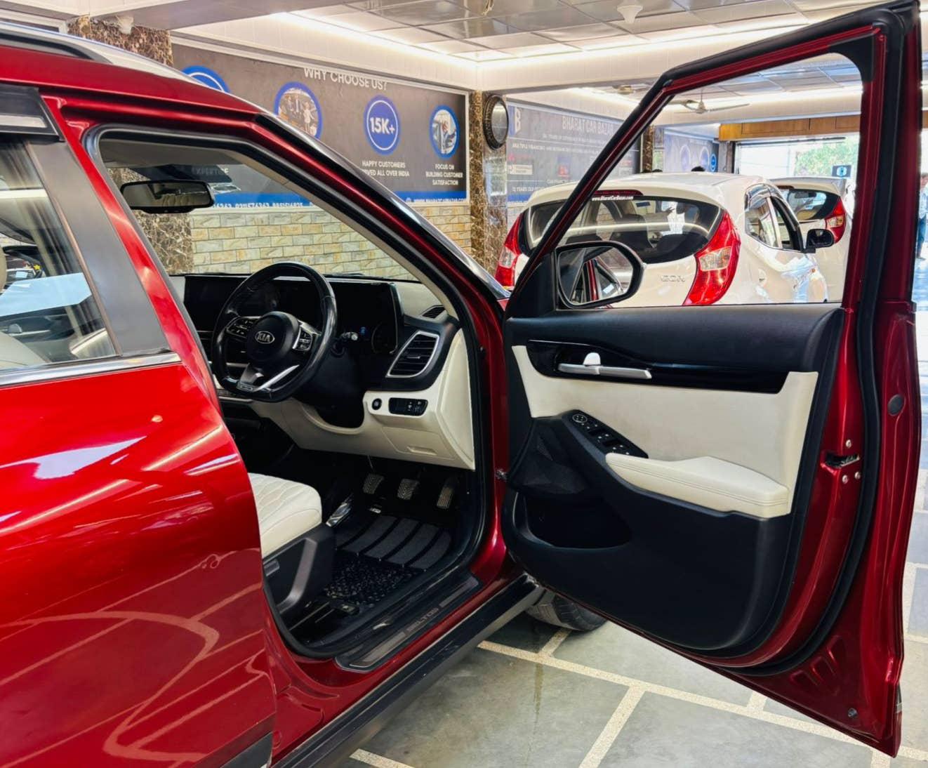 KIA SELTOS 1.5 HTX MT SUNROOF PETROL (2021)