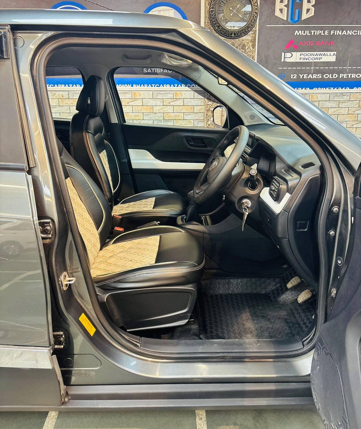 10,000 KMS TATA PUNCH 1.2 PURE MT PETROL (2023)