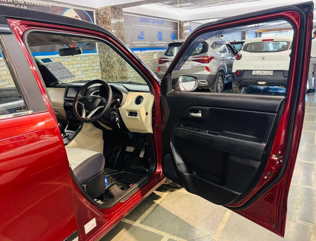 20,000 KMS MARUTI WAGONR ZXI+ AGS PETROL (2023)