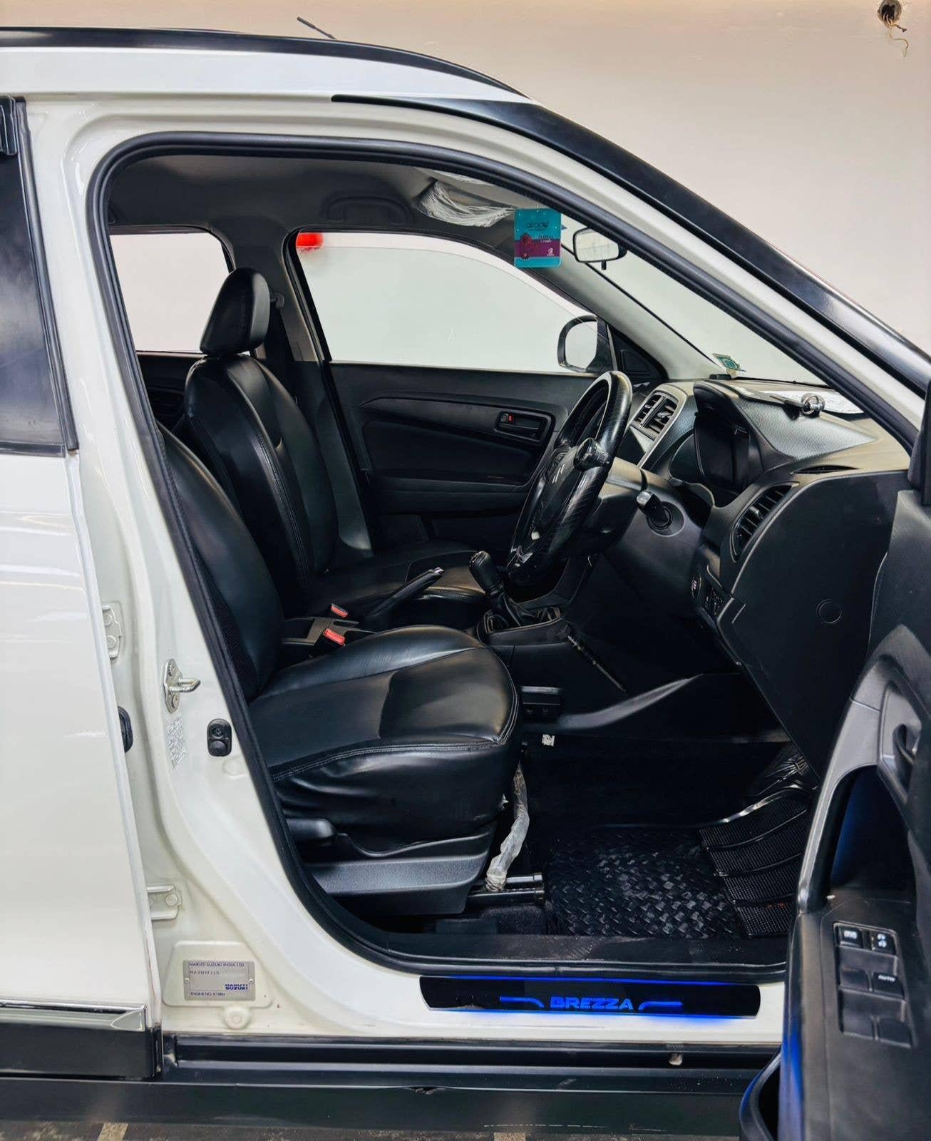 MARUTI VITARA BREZZA VXI PETROL (2022)