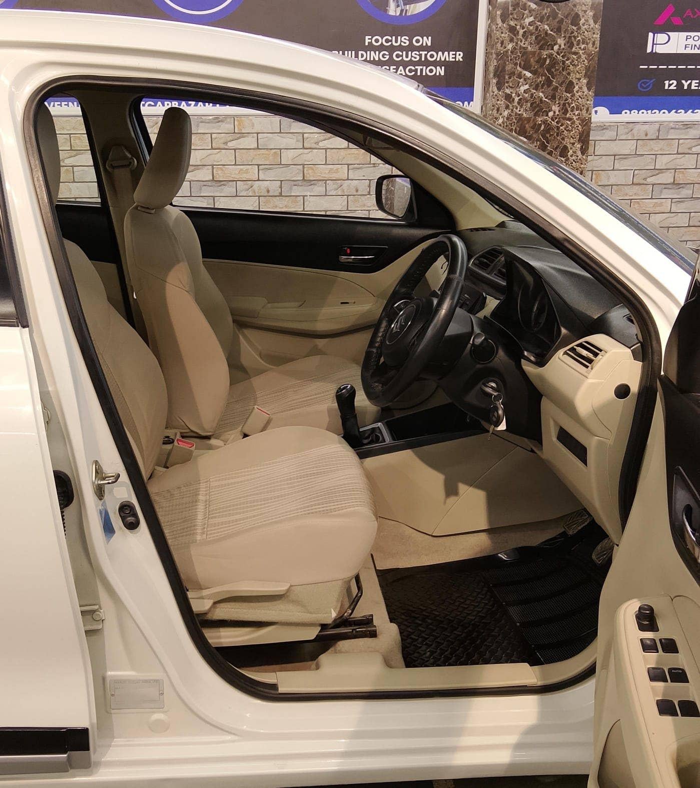 17,000 KMS MARUTI SWIFT DZIRE VXI PETROL (2018)
