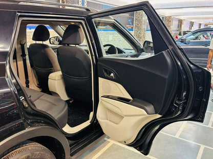 MAHINDRA XUV 300 W8 PETROL (2019)