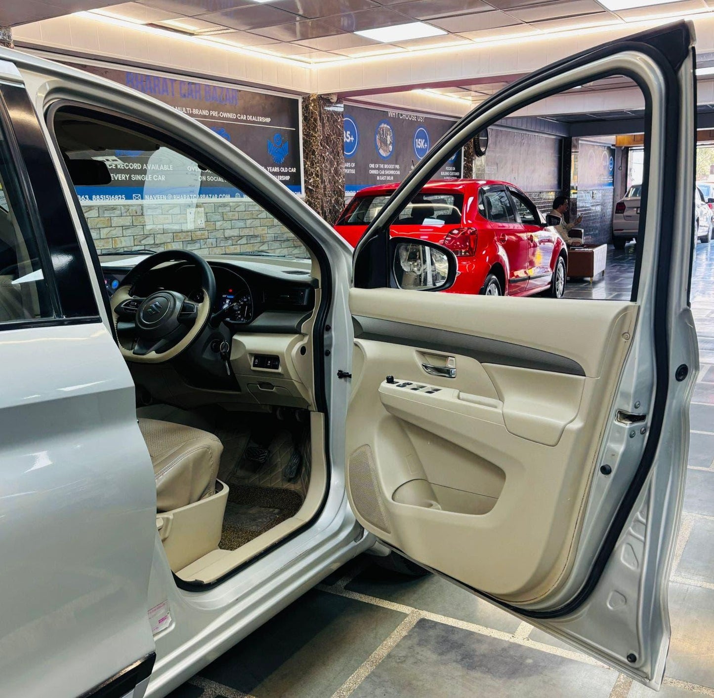 32,000 KMS MARUTI ERTIGA VXI AUTOMATIC PETROL (2019)