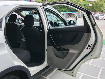 39,000 KMS TATA NEXON XM 1.5 RTQ DIESEL (2018)