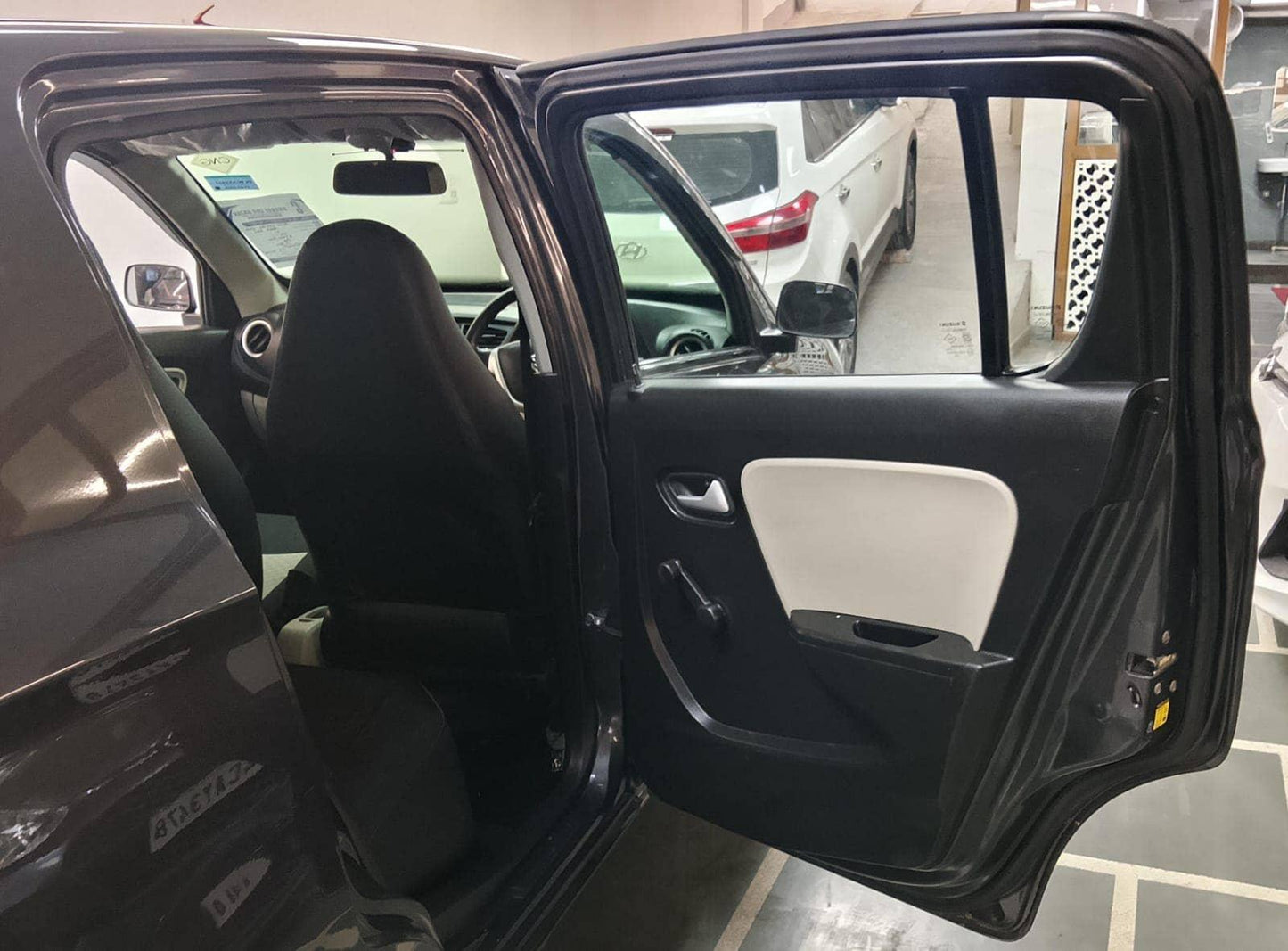 27,000 KMS MARUTI ALTO LXI (O) GREEN CNG (2022)