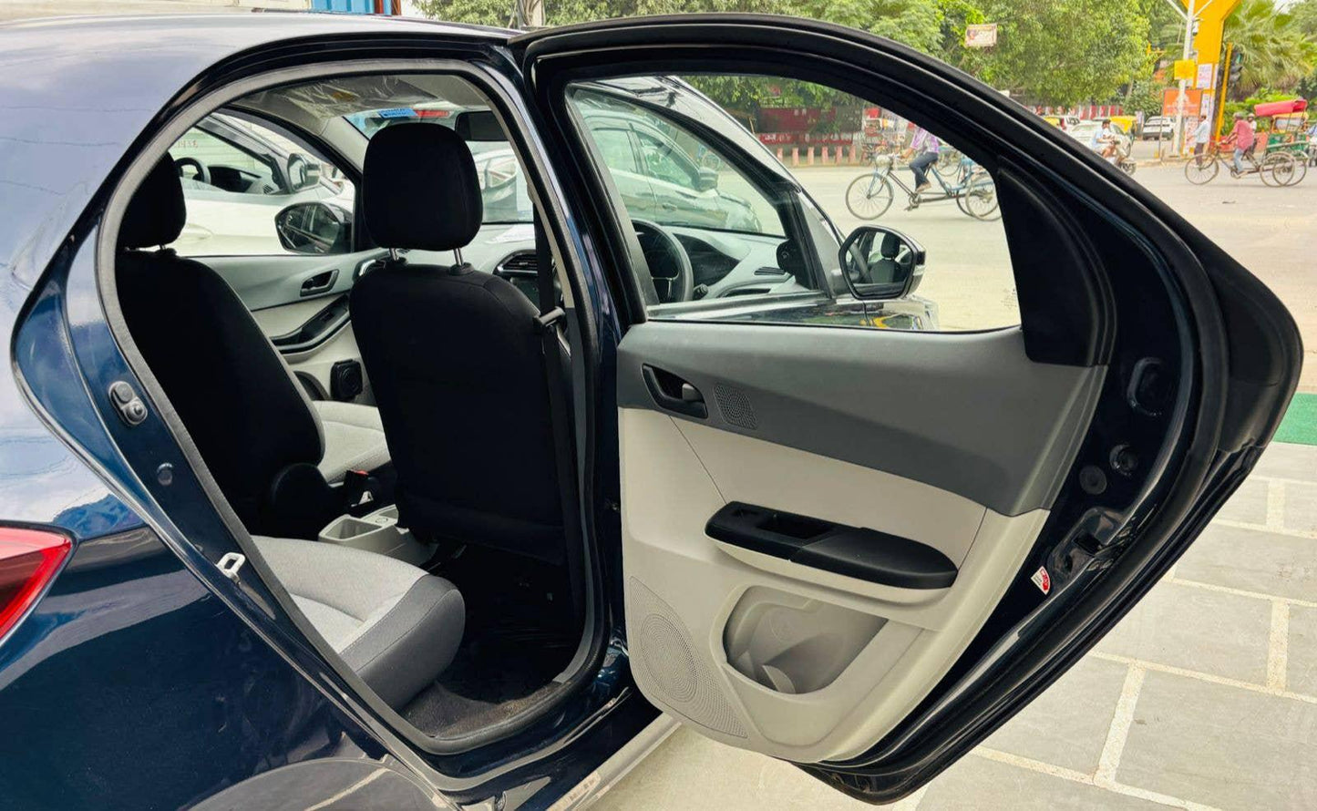 24,000 KMS TATA TIAGO CNG TWN XT 1.2 RTN (2025)
