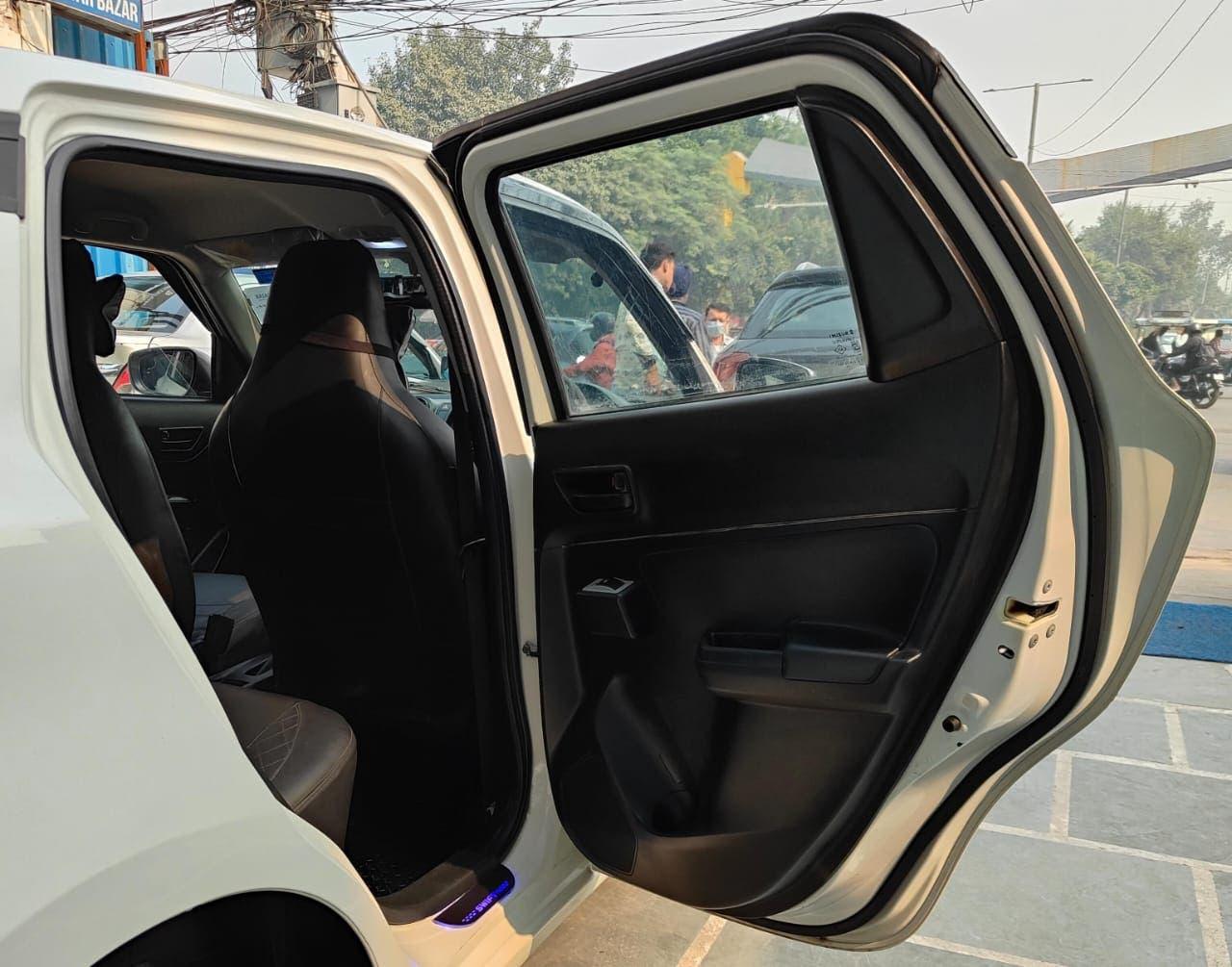 22,000 KMS MARUTI SWIFT LXI PETROL (2020)