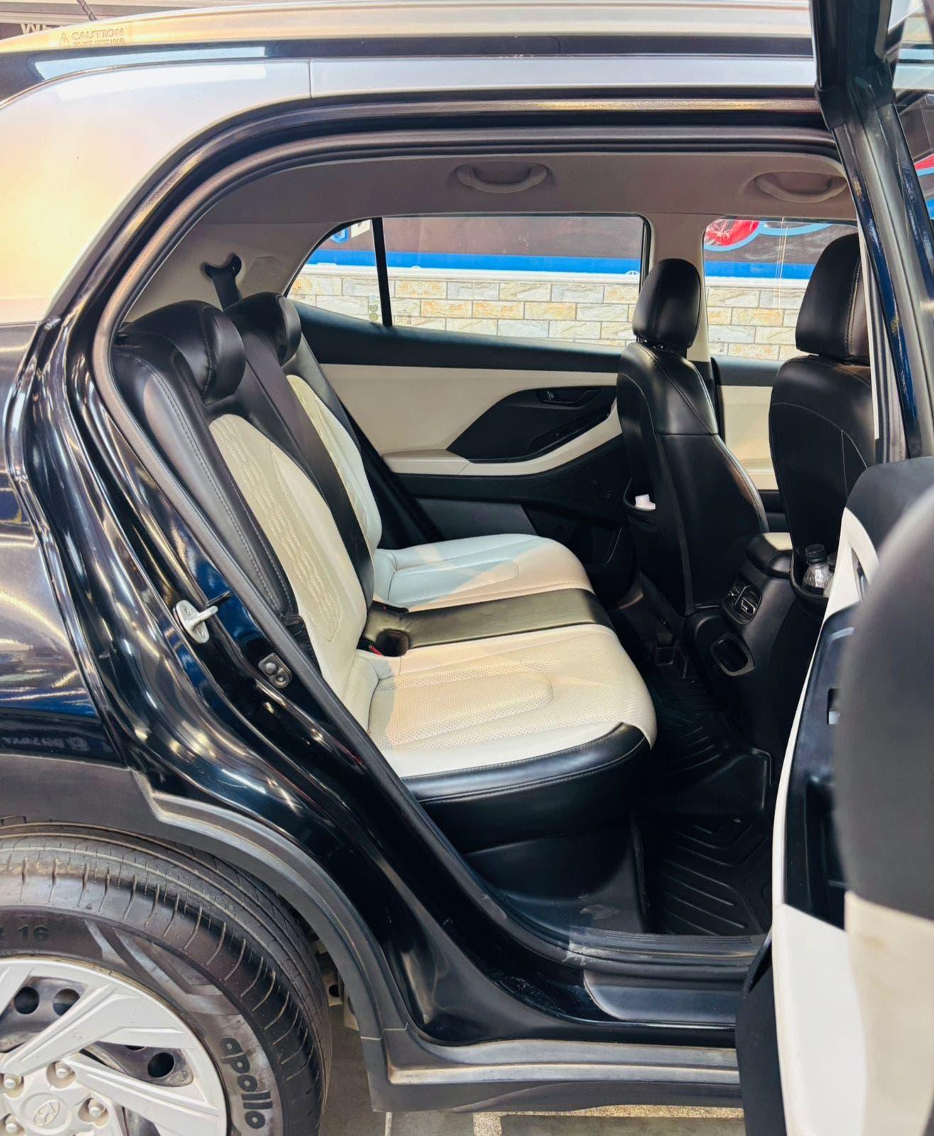 40,000 KMS HYUNDAI CRETA 1.5 MPI MT E PETROL (2022)