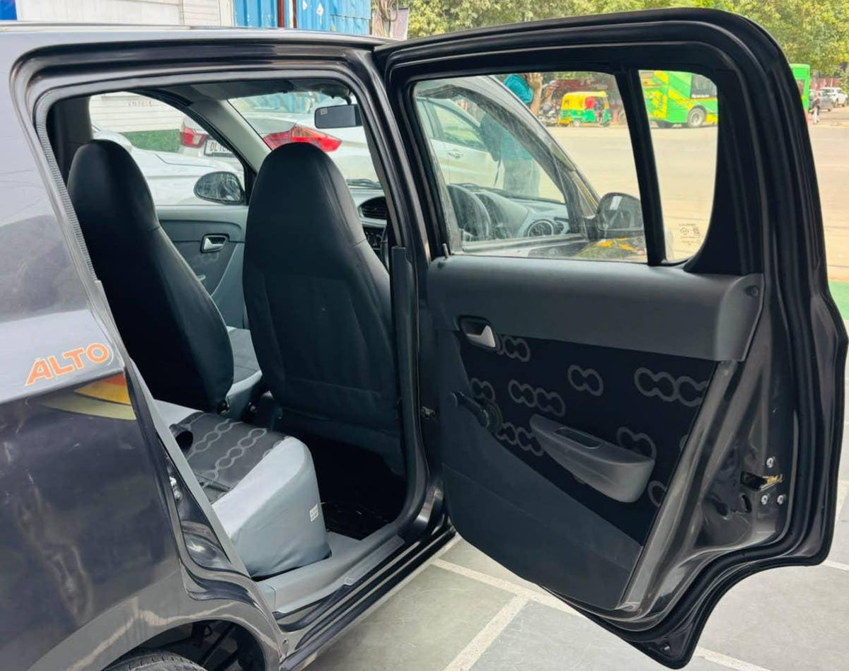 15,000 KMS MARUTI ALTO VXI PETROL (2014)