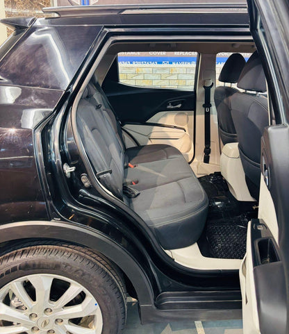 MAHINDRA XUV 300 W8 PETROL (2019)