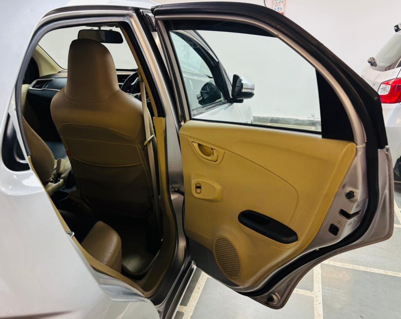 38,000 KMS HONDA BRIO 1.2 S (O) PETROL (2018)