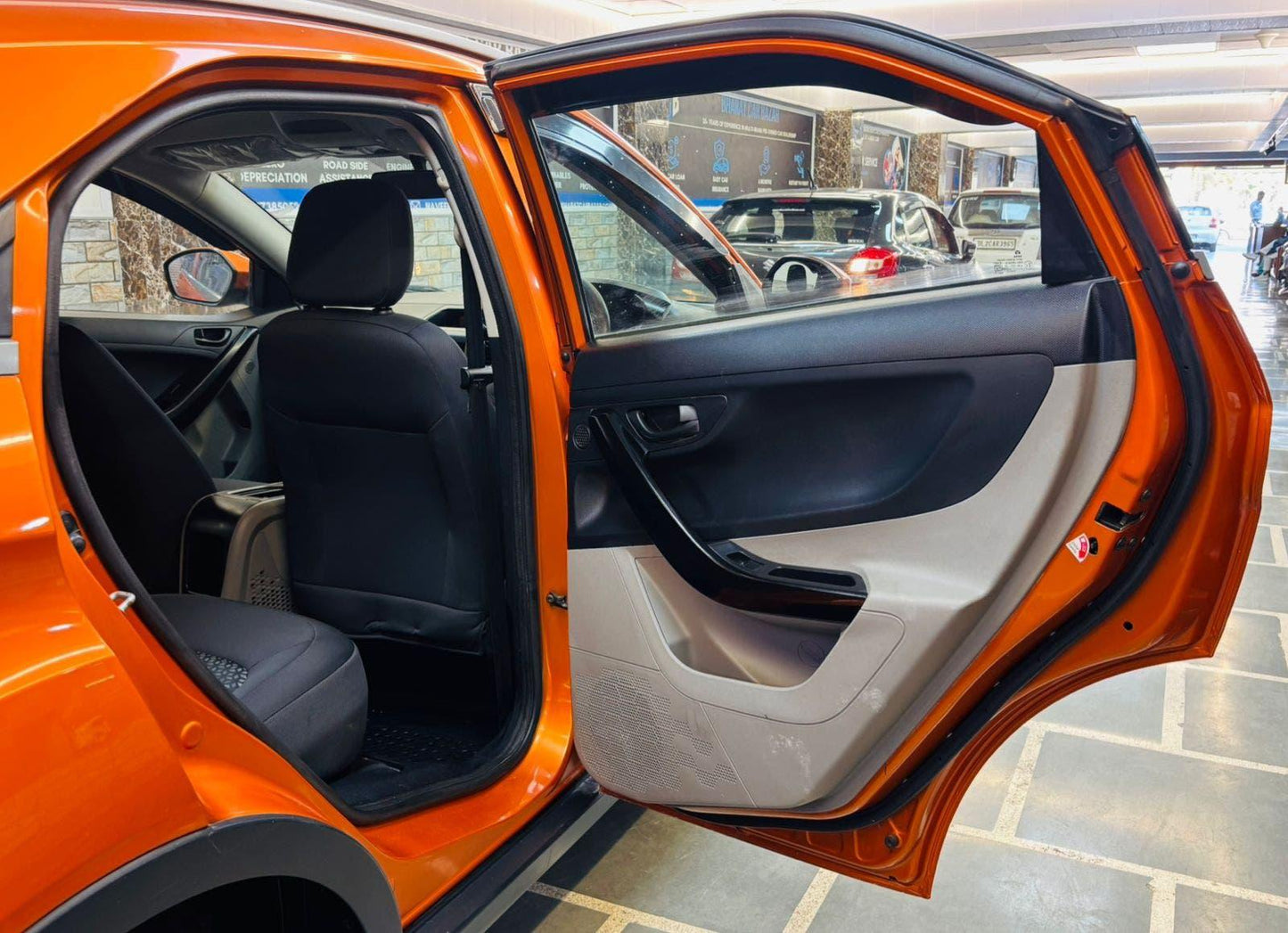 TATA NEXON XMA 1.2 PETROL (2019)