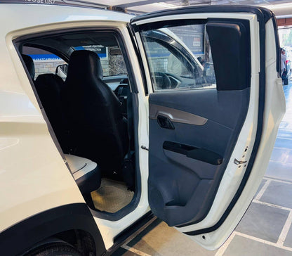 22,000 KMS MAHINDRA KUV 100 K6+ 6STR G NXT PETROL (2018)