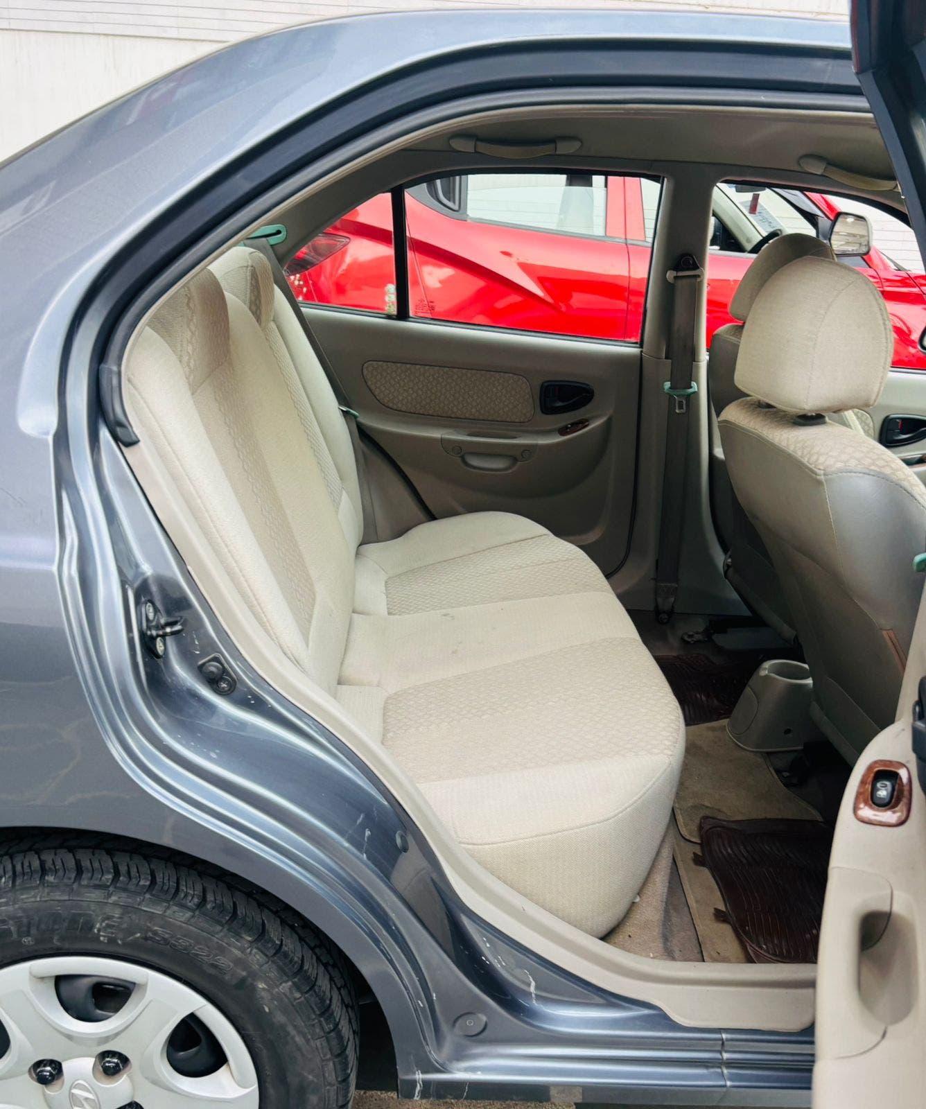 30,000 KMS HYUNDAI ACCENT EXECUTIVE PETROL (2011)