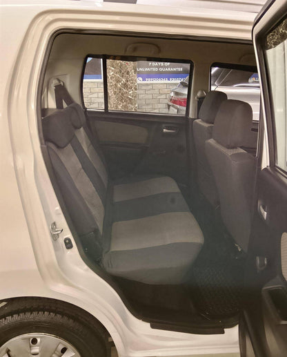2,000 KMS MARUTI WAGONR LXI PETROL (2014)