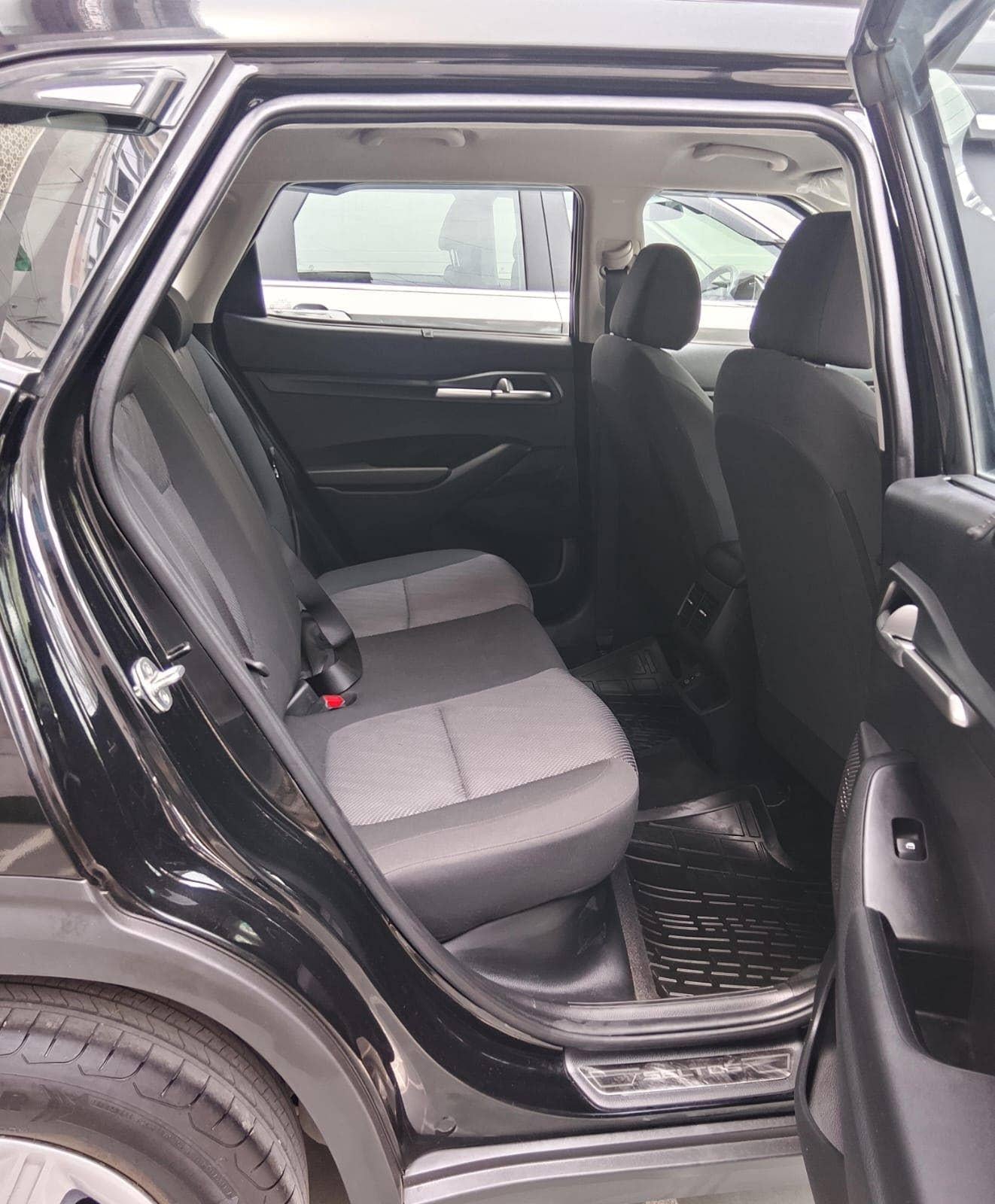 5,000 KMS KIA SELTOS G 1.5 6MT HTE (O) PETROL (2025)