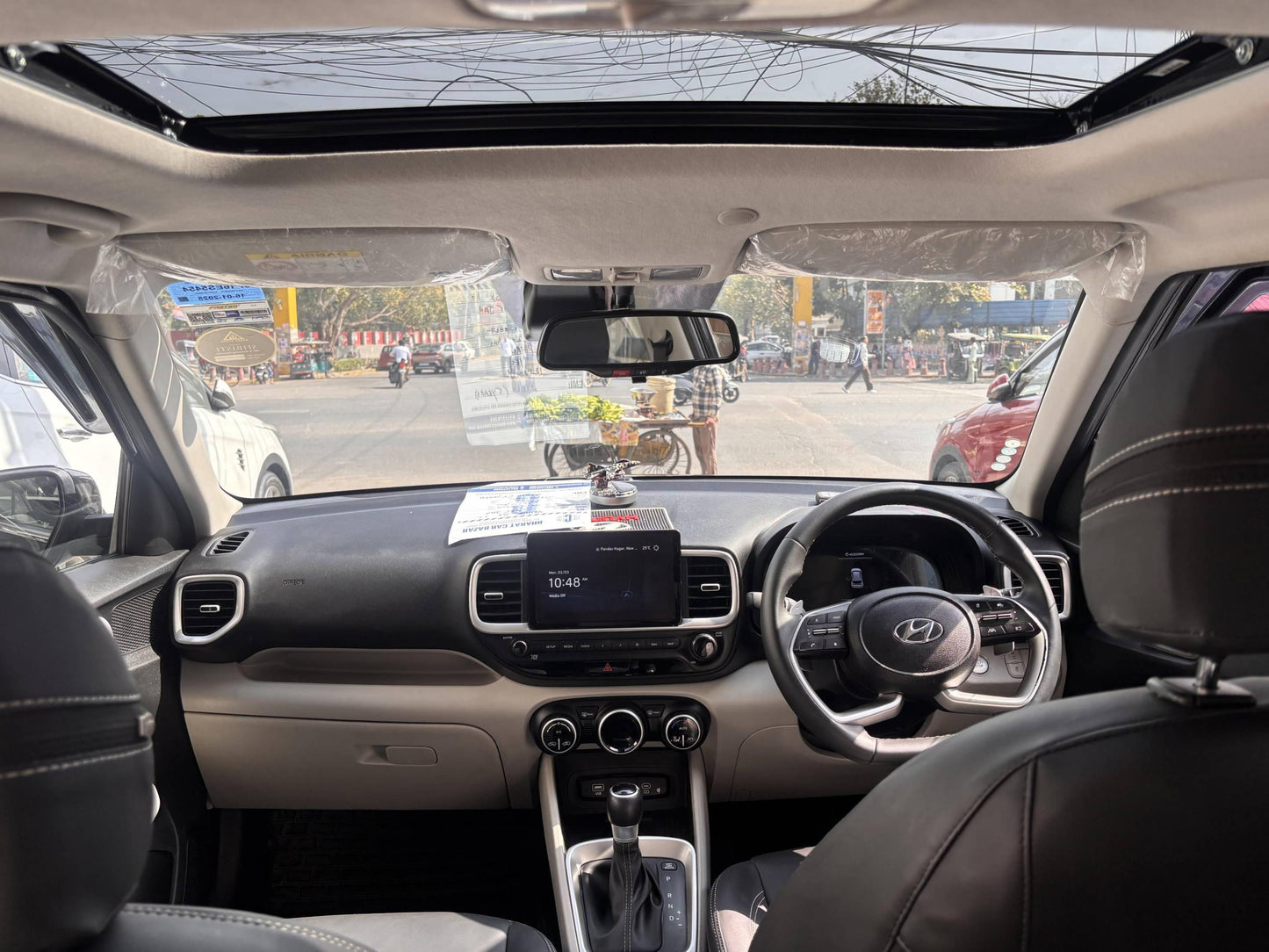 12,000 KMS HYUNDAI VENUE SX 1.0 PETROL (2025)