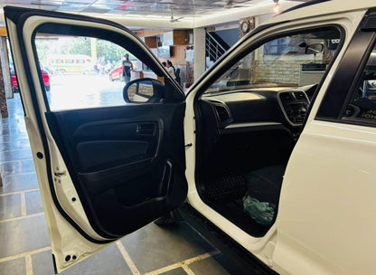 12,000 KMS MARUTI BREZZA VXI (O) PETROL (2022)