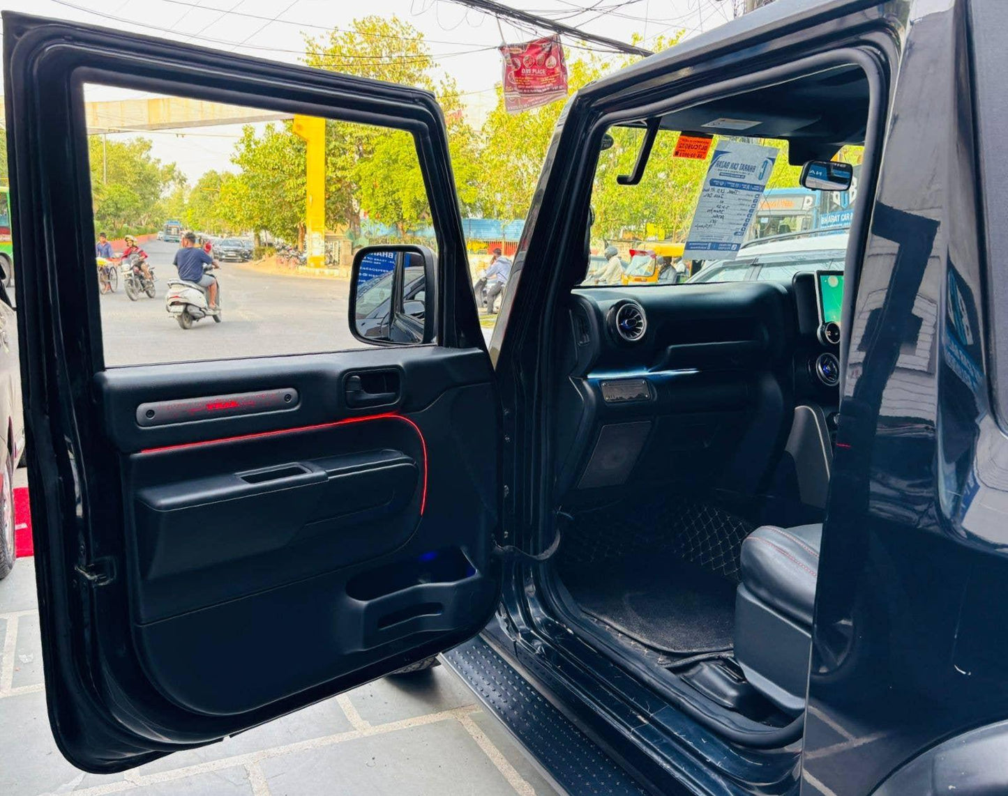39,000 KMS MAHINDRA THAR LX D AT 4WD 4S HT DIESEL (2023)