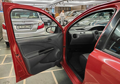 43,000 KMS TOYOTA ETIOS LIVA 1.2 PETROL (2013)