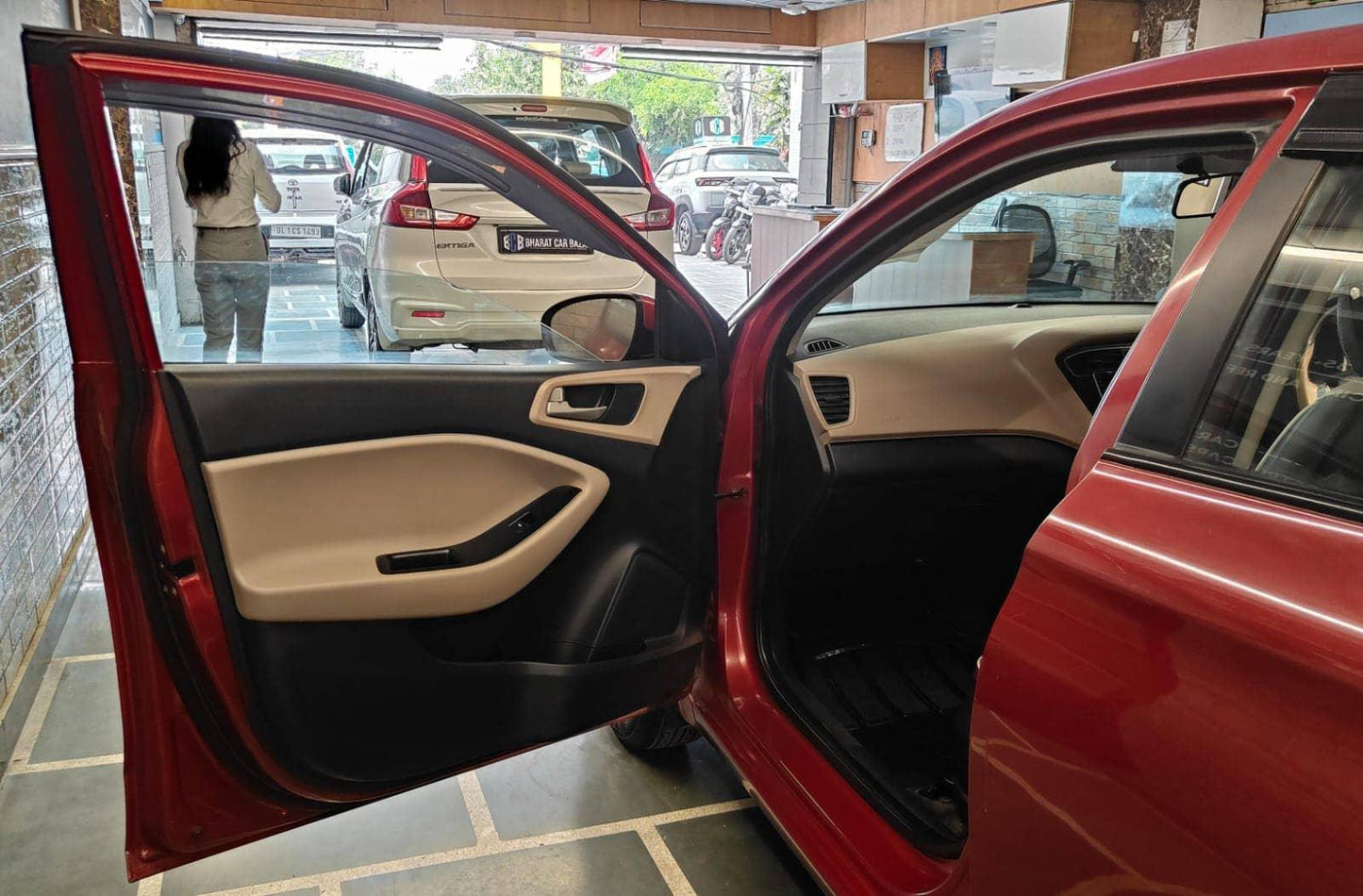 42,000 KMS HYUNDAI I20 MAGNA PETROL (2019)