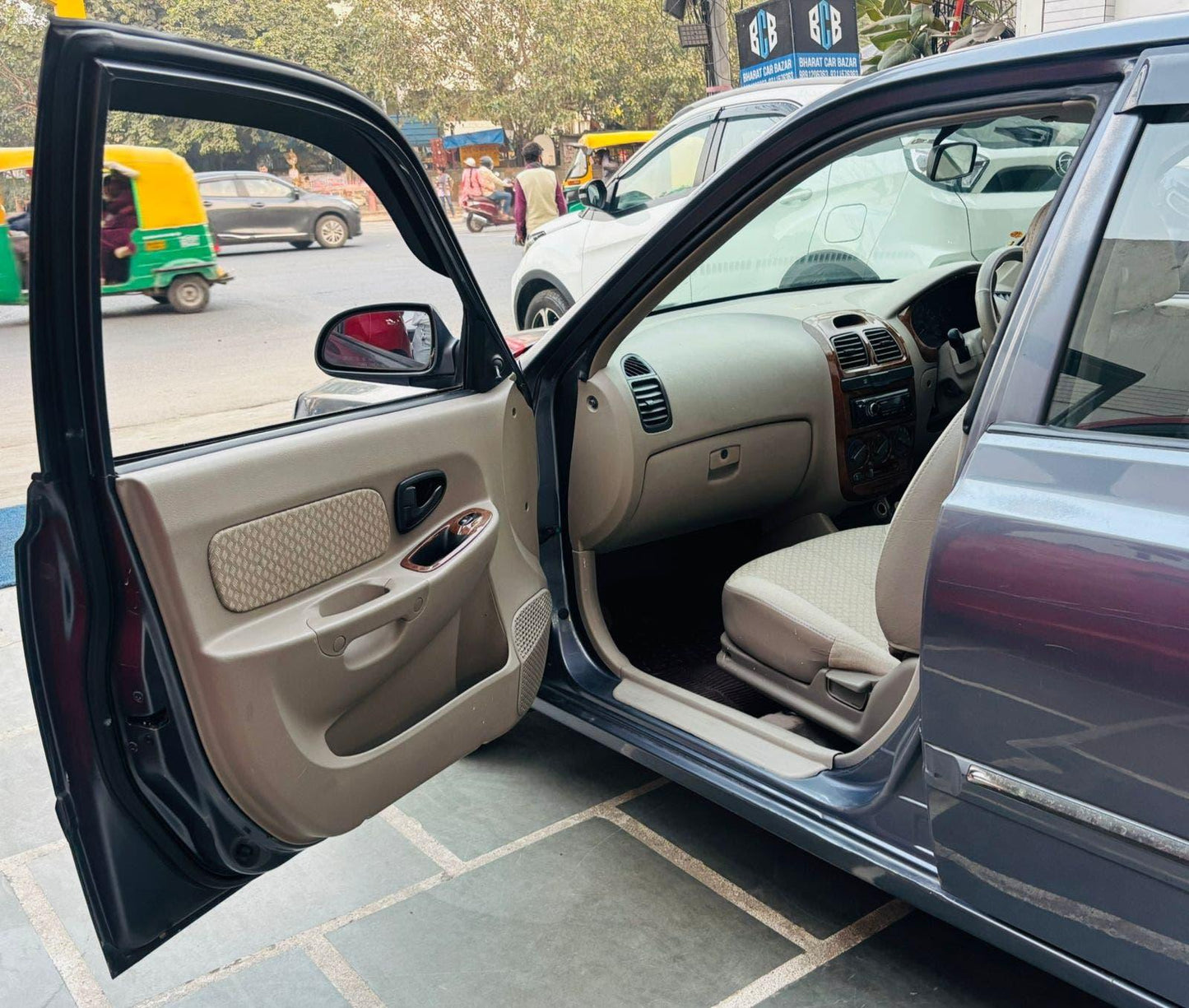 30,000 KMS HYUNDAI ACCENT EXECUTIVE PETROL (2011)