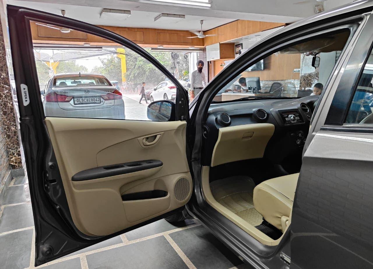 HONDA BRIO S (O) PETROL (2012)