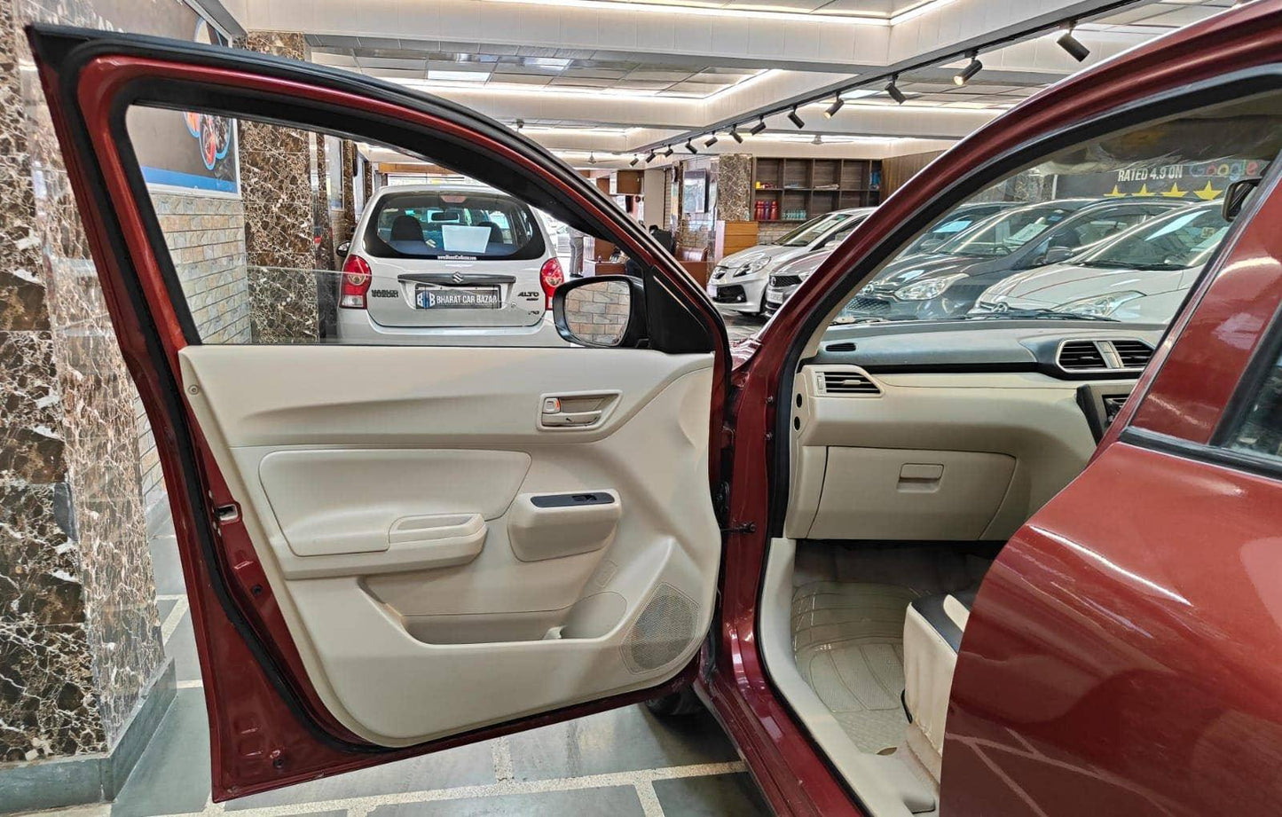 17,000 KMS MARUTI DZIRE LXI PETROL (2019)