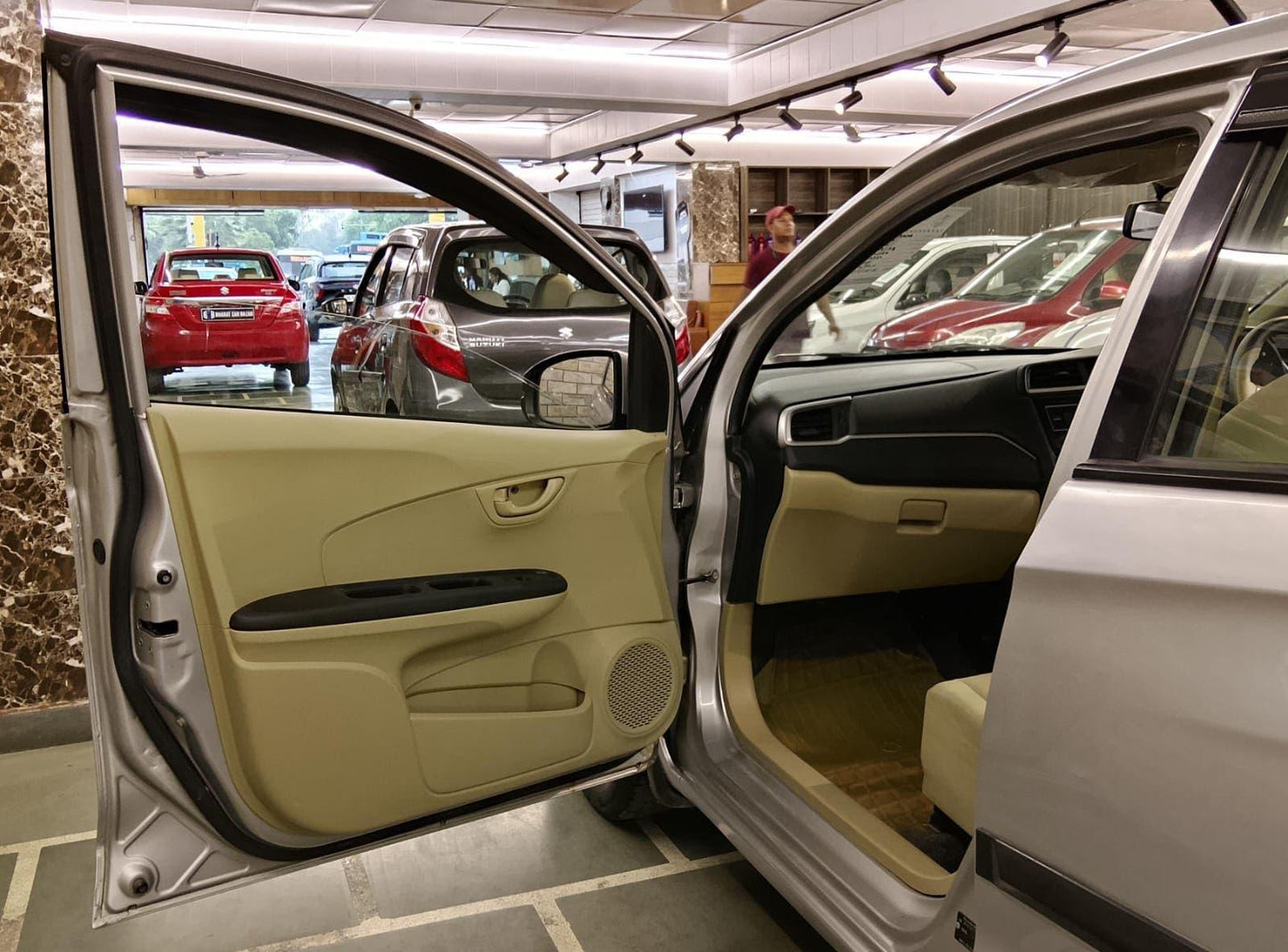 45,000 KMS HONDA AMAZE S MT PETROL (2017)