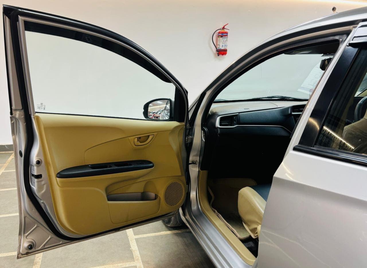 38,000 KMS HONDA BRIO 1.2 S (O) PETROL (2018)