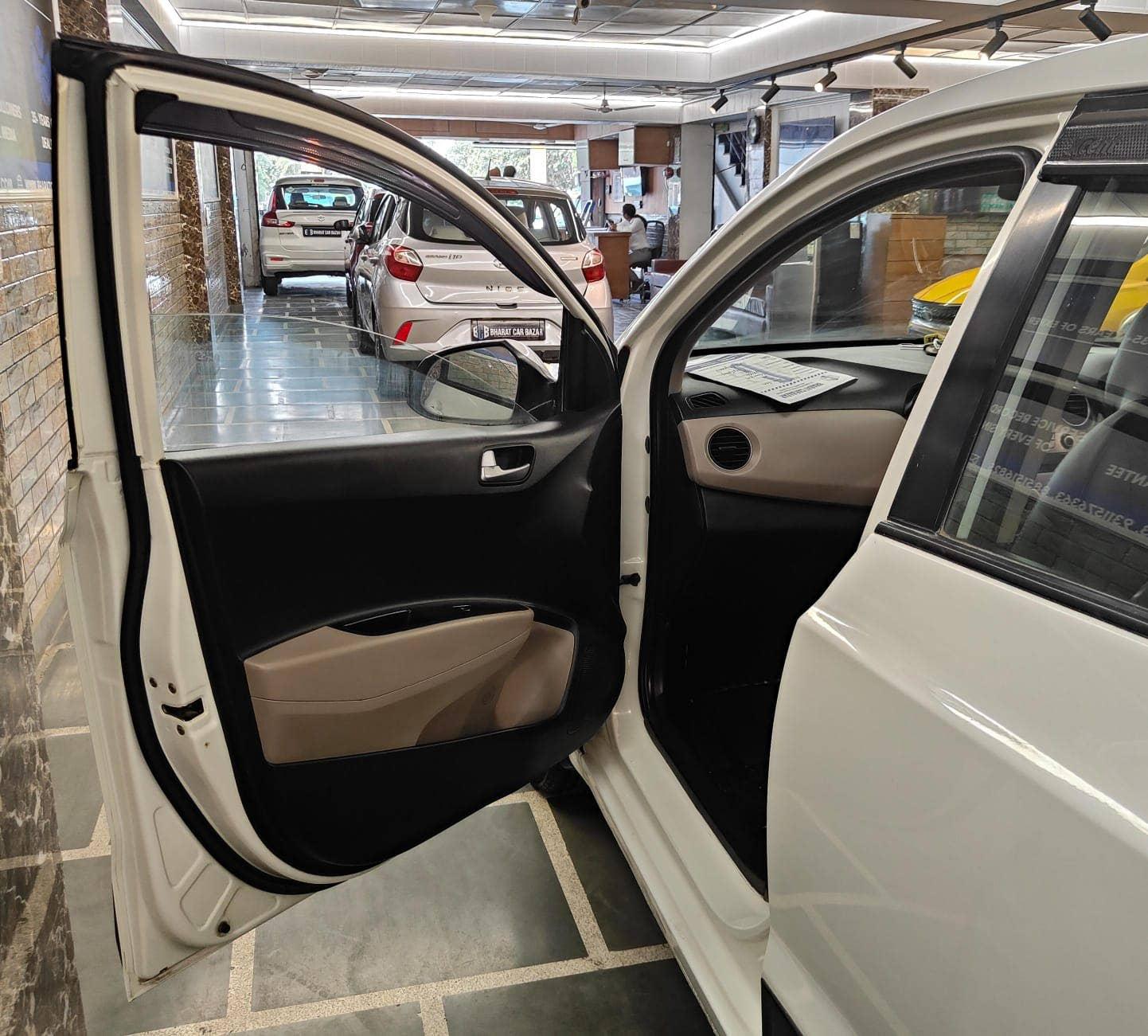 HYUNDAI XCENT S PETROL+CNG (2016)