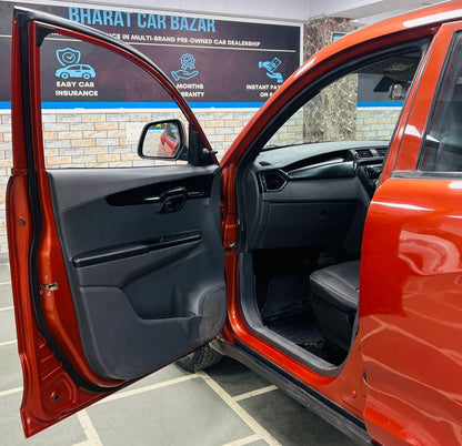 MAHINDRA KUV 100 NXT K4+ PETROL (2017)