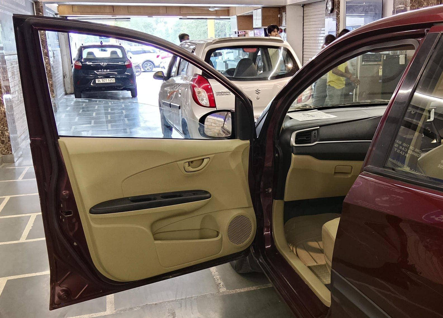 47,000 KMS HONDA AMAZE S MT 1.2 PETROL (2017)