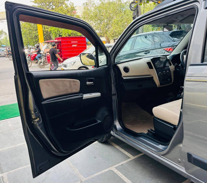 42,000 KMS MARUTI WAGONR LXI GREEN CNG (2017)