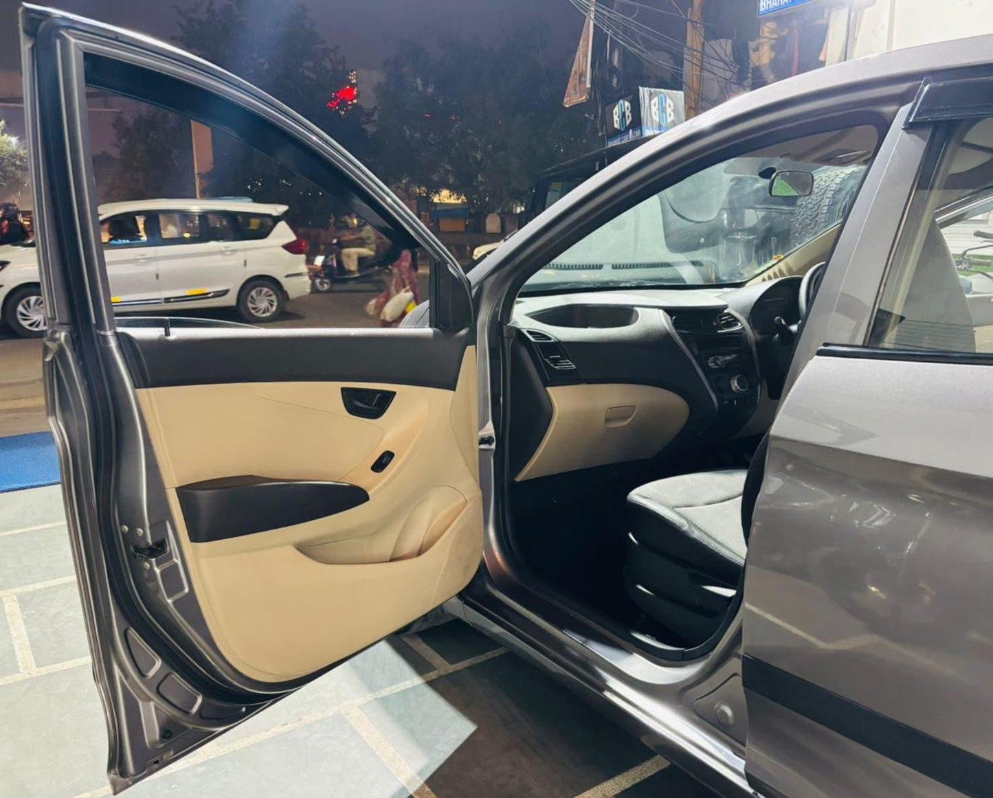 HYUNDAI EON ERA+ PETROL (2012)