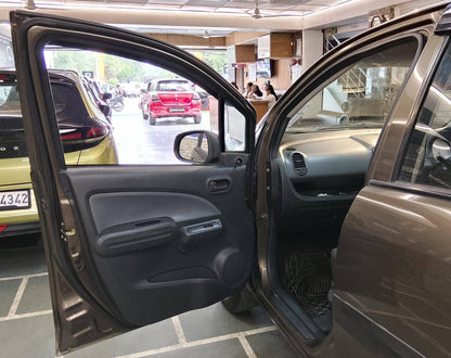 12000 KMS MARUTI RITZ LXI (O) PETROL (2013)