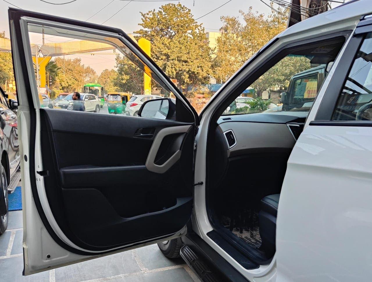 30,000 KMS HYUNDAI CRETA E+ 1.6 PETROL (2019)