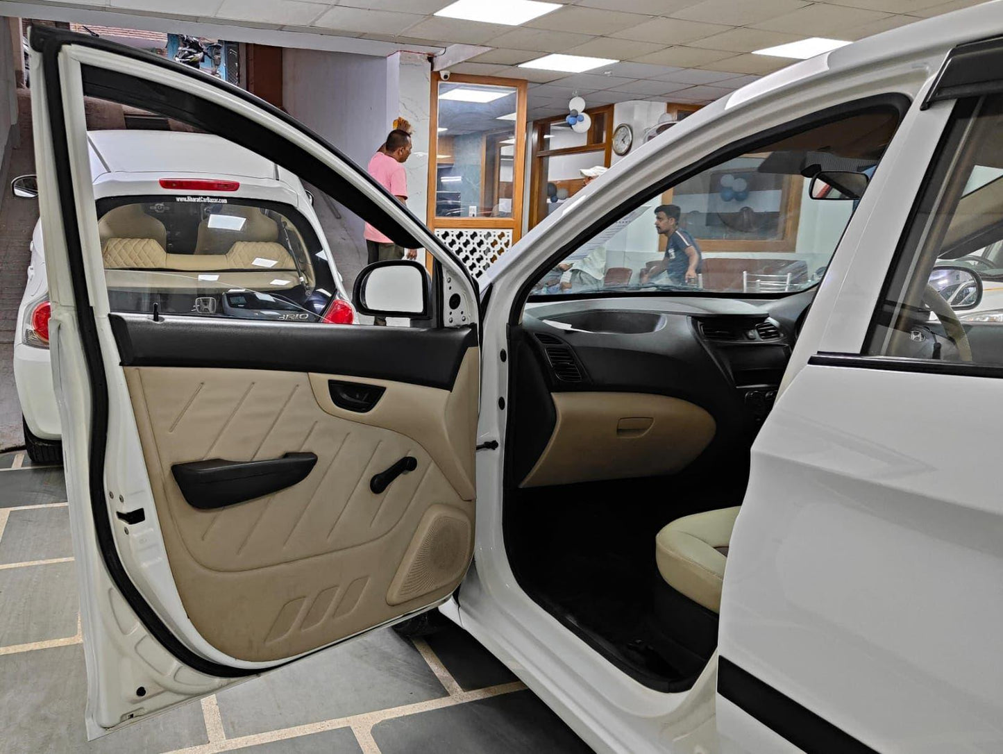 HYUNDAI EON DLITE + PETROL (2017)