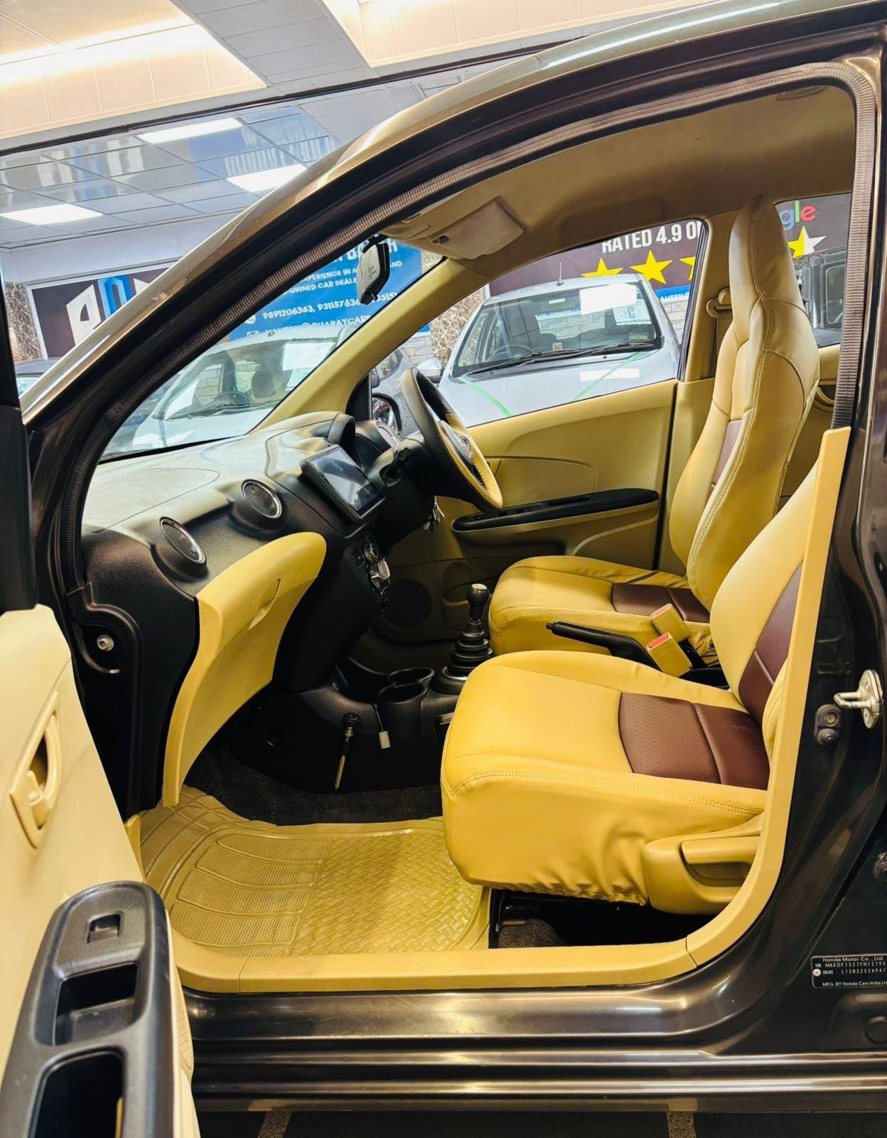 38,000 KMS HONDA AMAZE 1.2 S MT PETROL (2015)