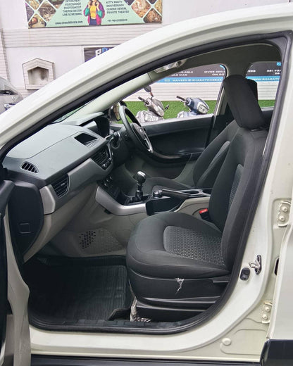 39,000 KMS TATA NEXON XM 1.5 RTQ DIESEL (2018)