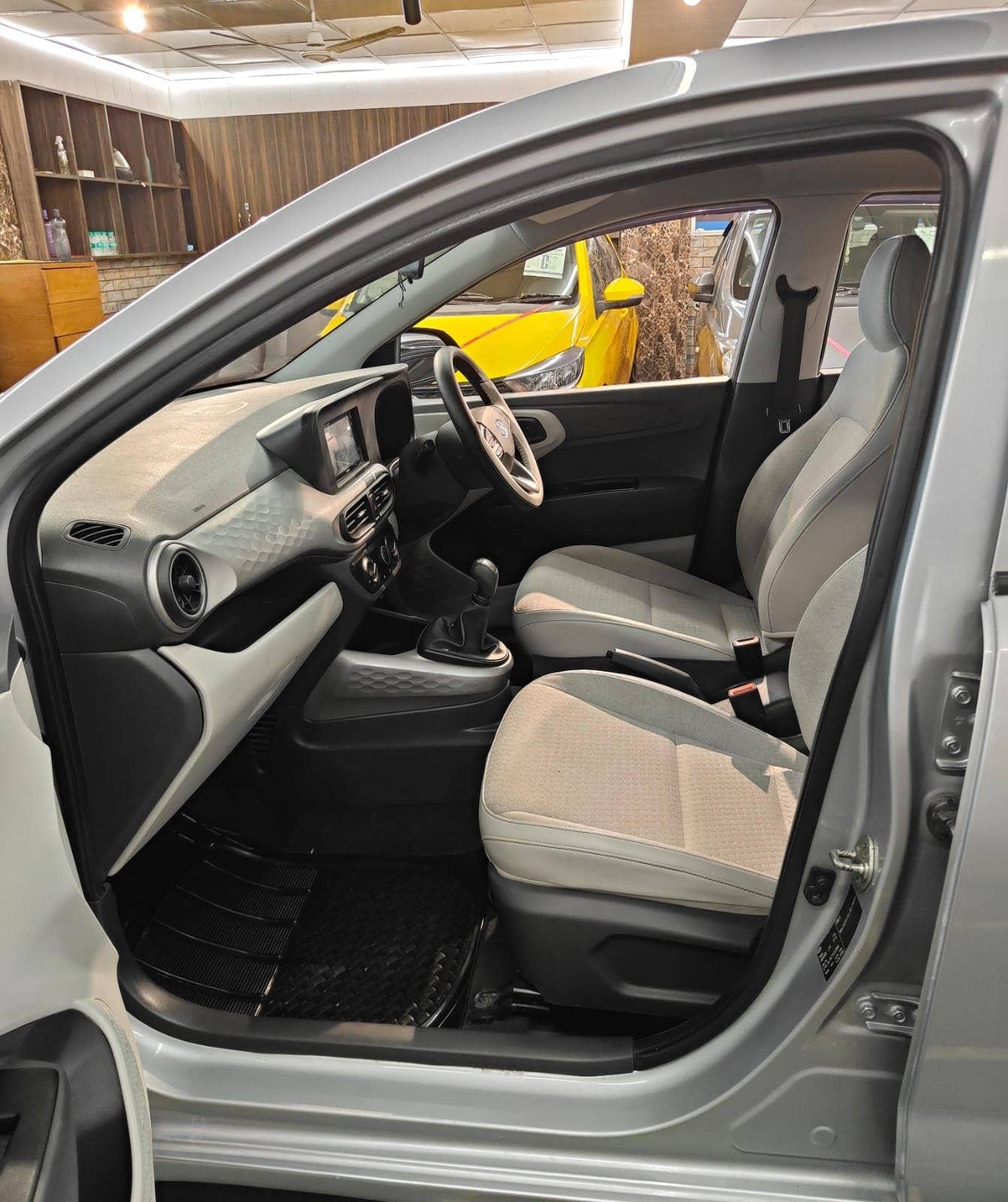 27,000 KMS HYUNDAI GRAND I10 NIOS CORPORATE PETROL (2020)