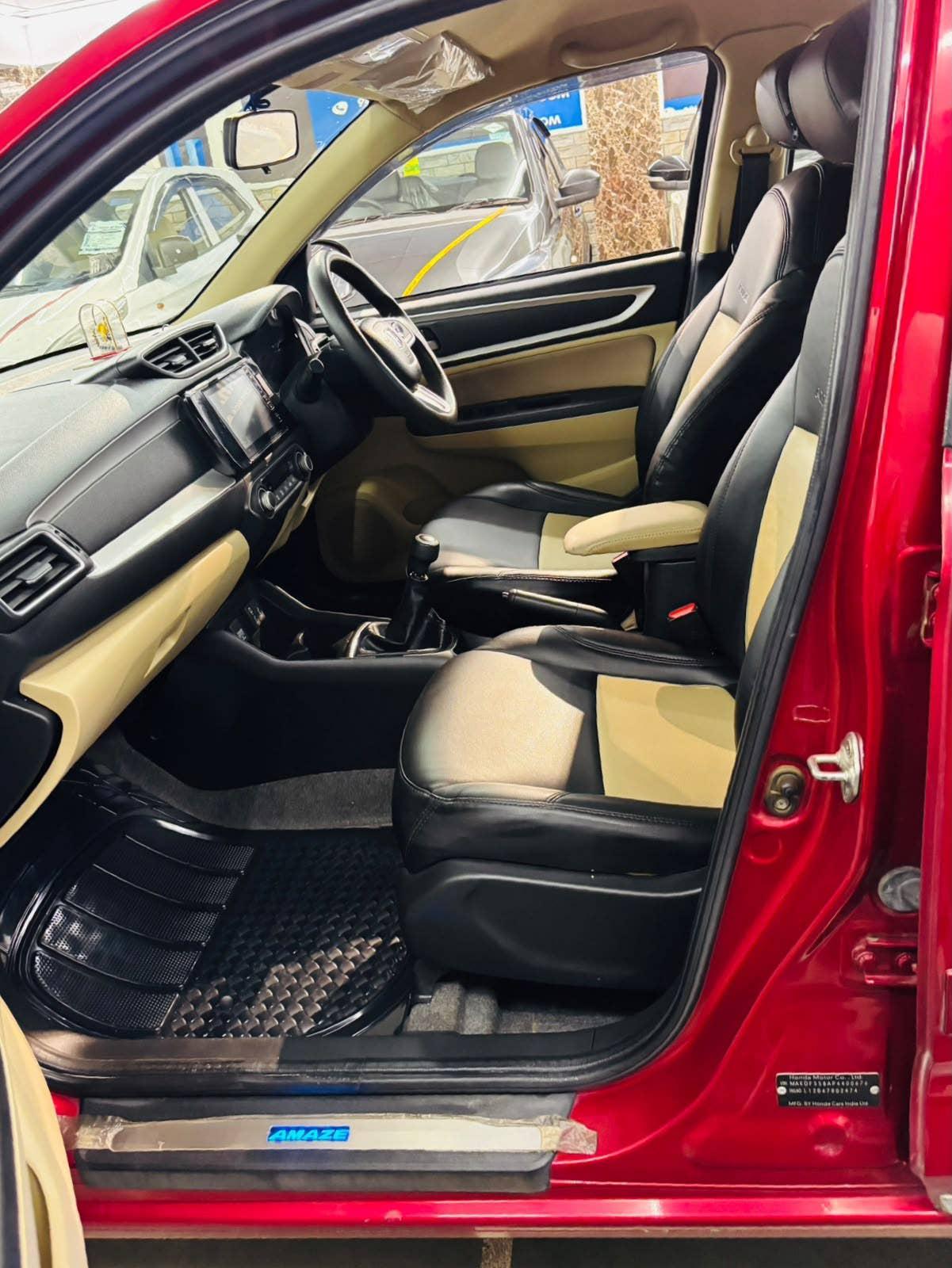 28,000 KMS HONDA AMAZE RDE VX 1.2 MT PETROL (2023)