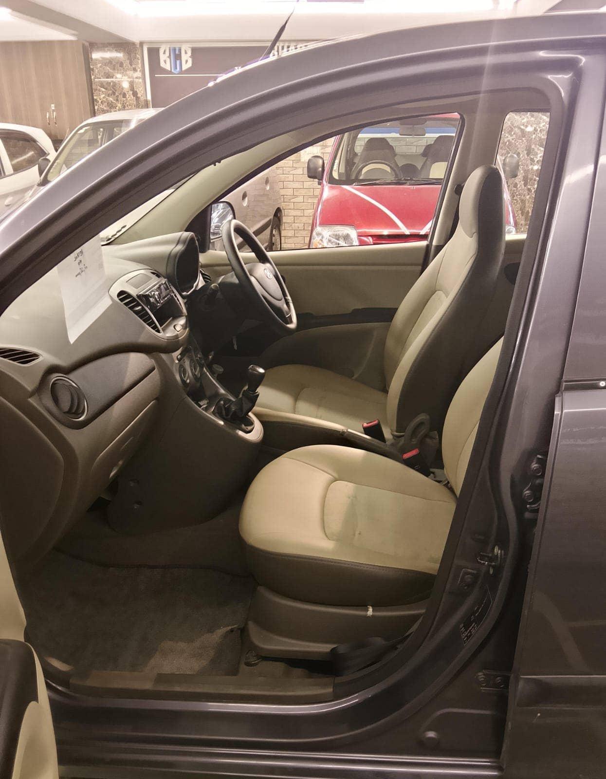 11,000 KMS HYUNDAI I10 MAGNA 1.1 PETROL (2014)