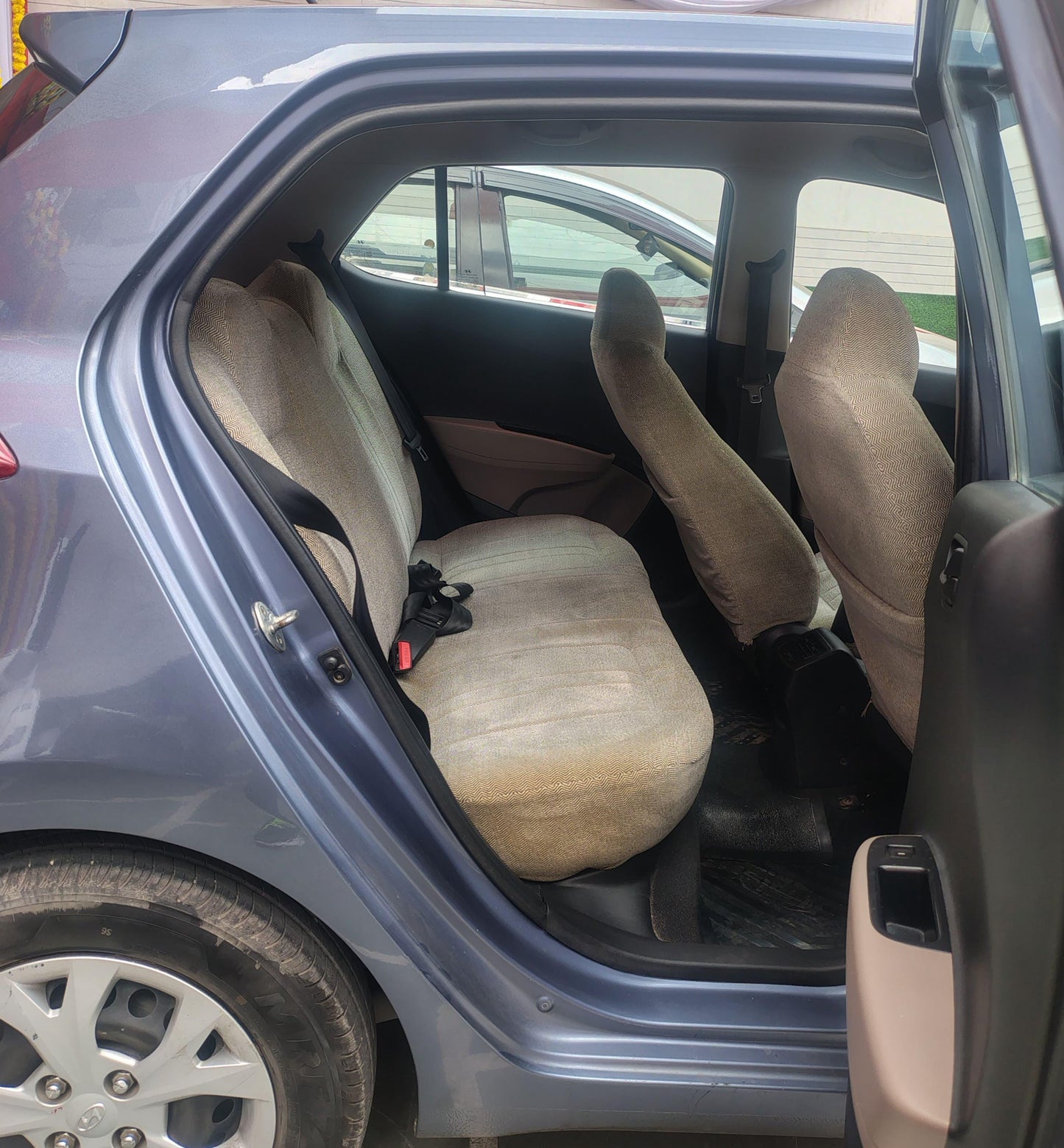36,000 KMS HYUNDAI GRAND I10 MAGNA PETROL (2016)