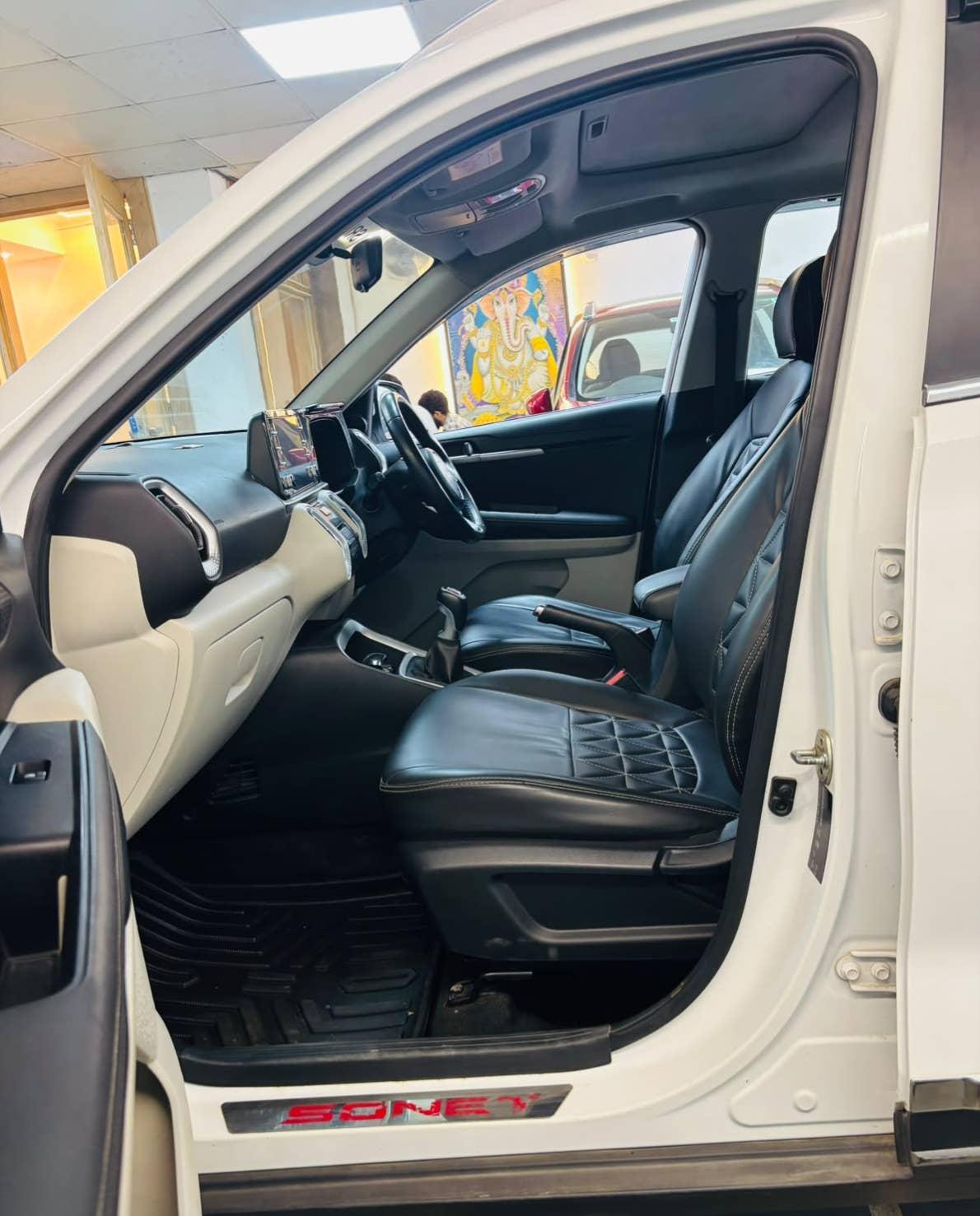 KIA SONET D 1.5 6MT HTX DIESEL (2022)