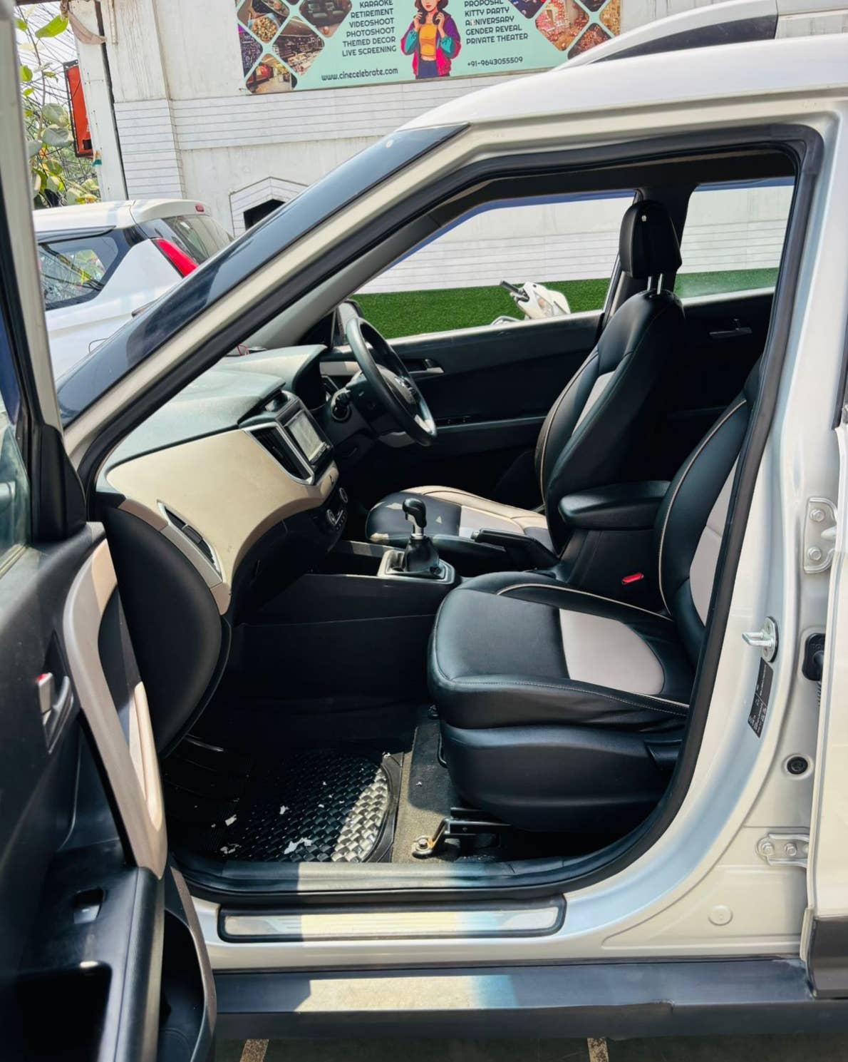 HYUNDAI CRETA SX+ 1.6 MT PETROL (2015)
