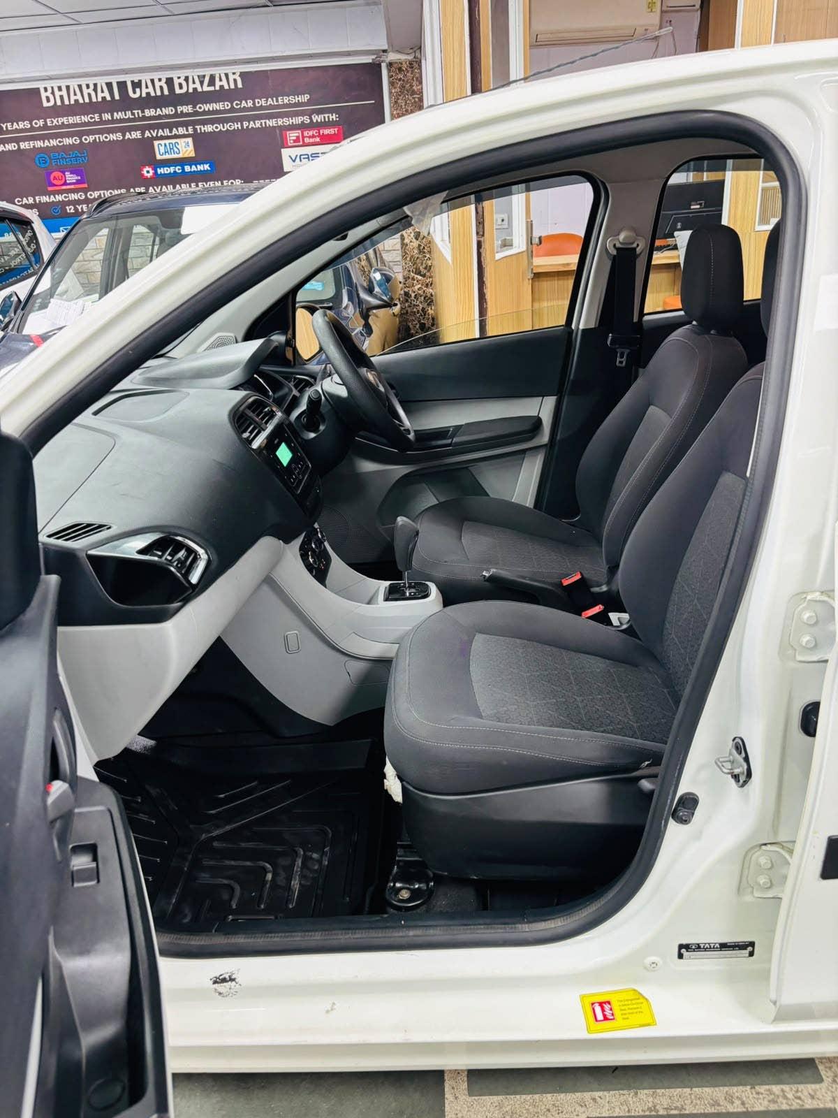 33,000 KMS TATA TIAGO XTA 1.2 I-CNG TWN (2024)