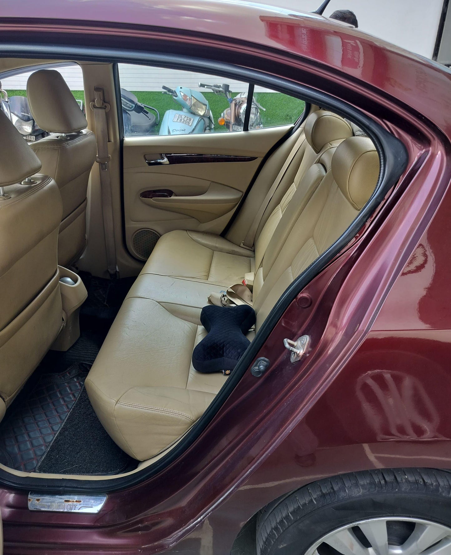 HONDA CITY V MT PETROL (2012)
