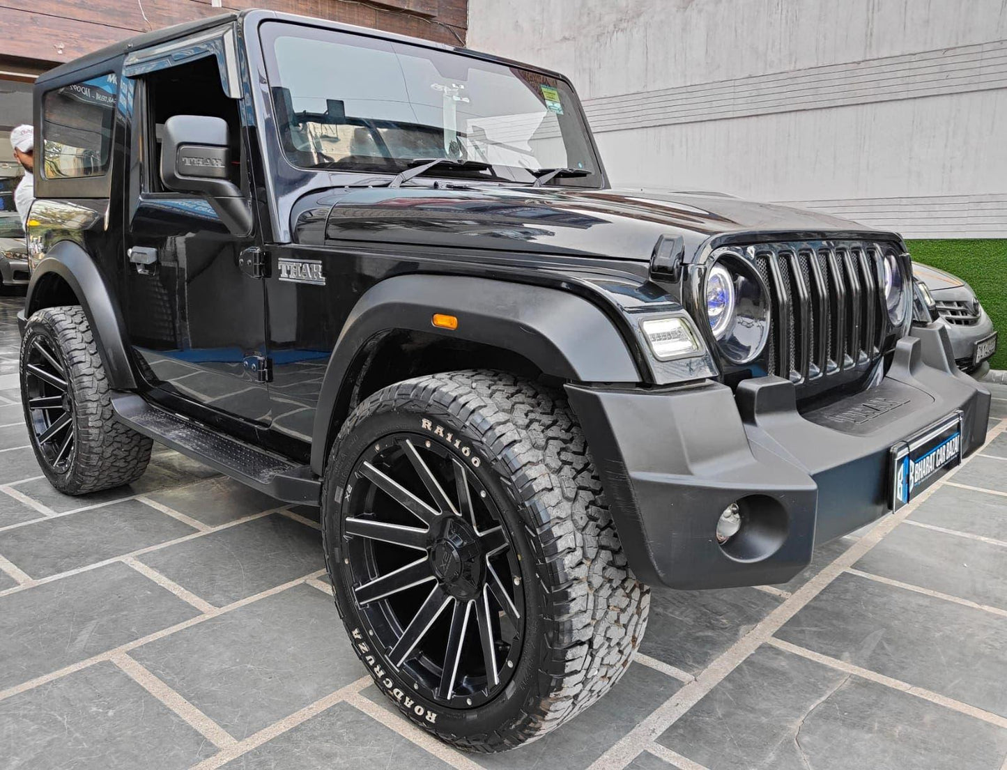 22,000 KMS MAHINDRA THAR LX D MT 4X4 PETROL (2023)