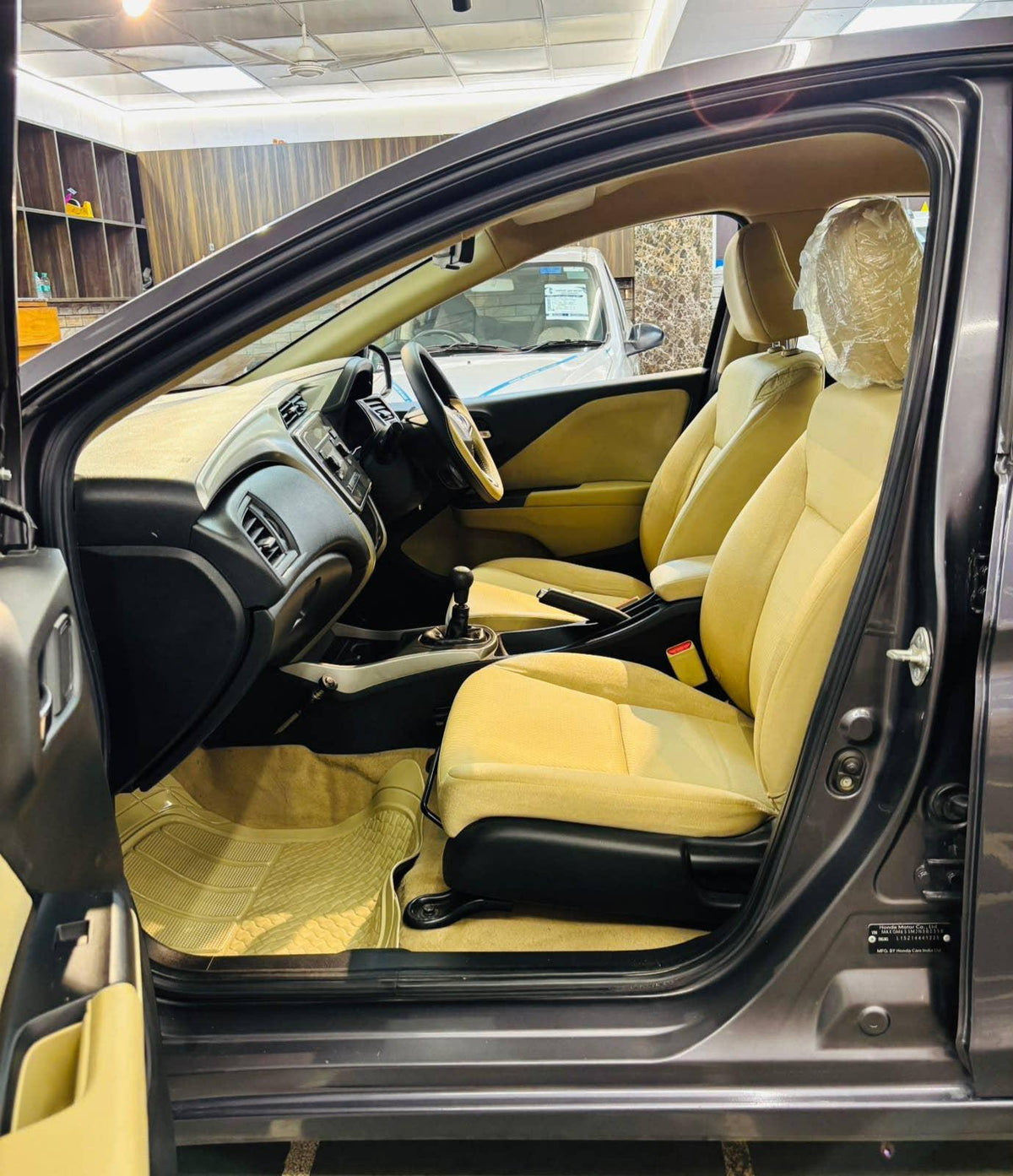35,000 KMS HONDA CITY 1.5 SV MT I-VTEC PETROL (2018)